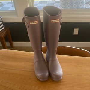 NWOT lavender hunter rain boots
